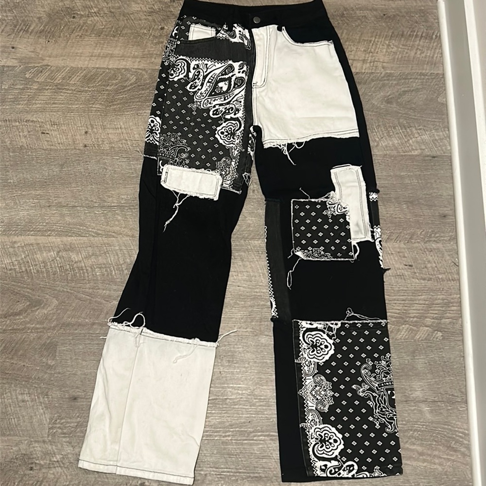 Patchwork wide leg jeans. Black and white. Size xs